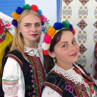 Наперекір зайдам, які хотіли їх знищити, лемки стали самодостатньою субетнічною громадою